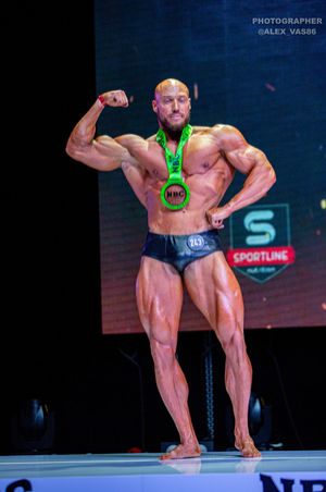 CLASSIC PHYSIQUE НОВИЧКИ